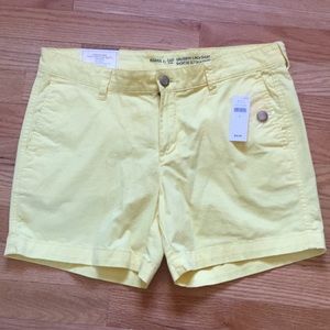 Gap Girlfriend 5 inch shorts
